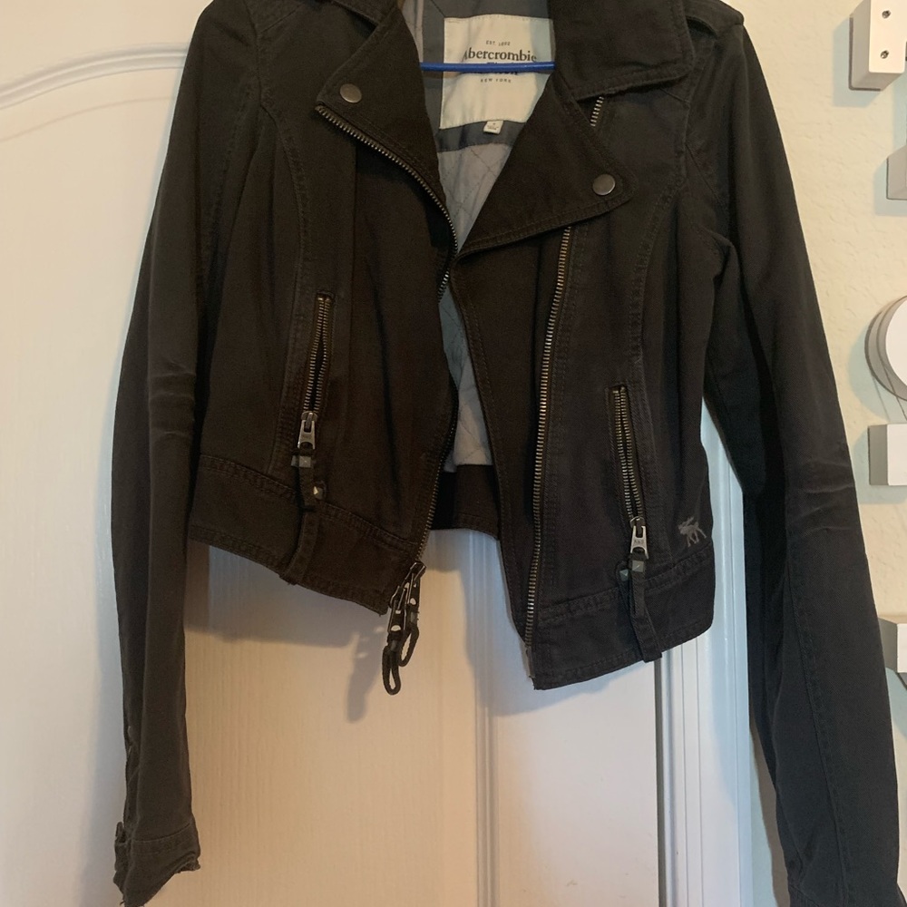 Comfortable Gray Abercrombie & Fitch Waist Jacket